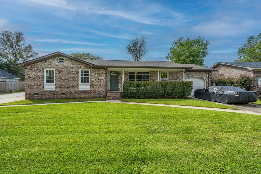 202 Loblolly Circle, Ladson