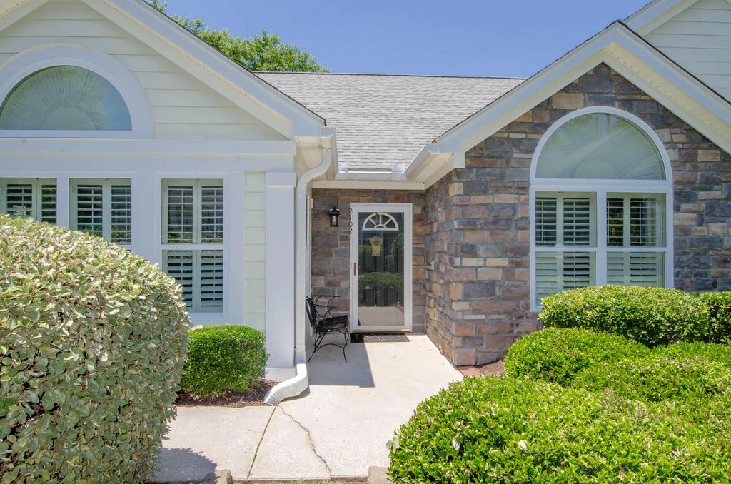 8800 Dorchester Road 2102, North Charleston