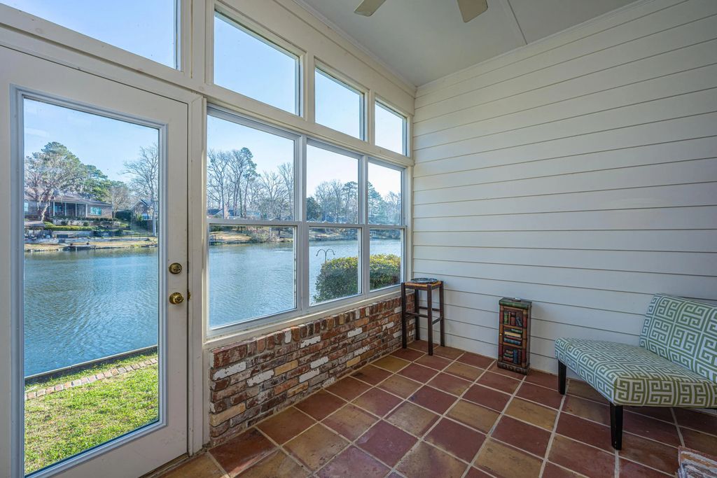 205 Woodlake Drive, Summerville