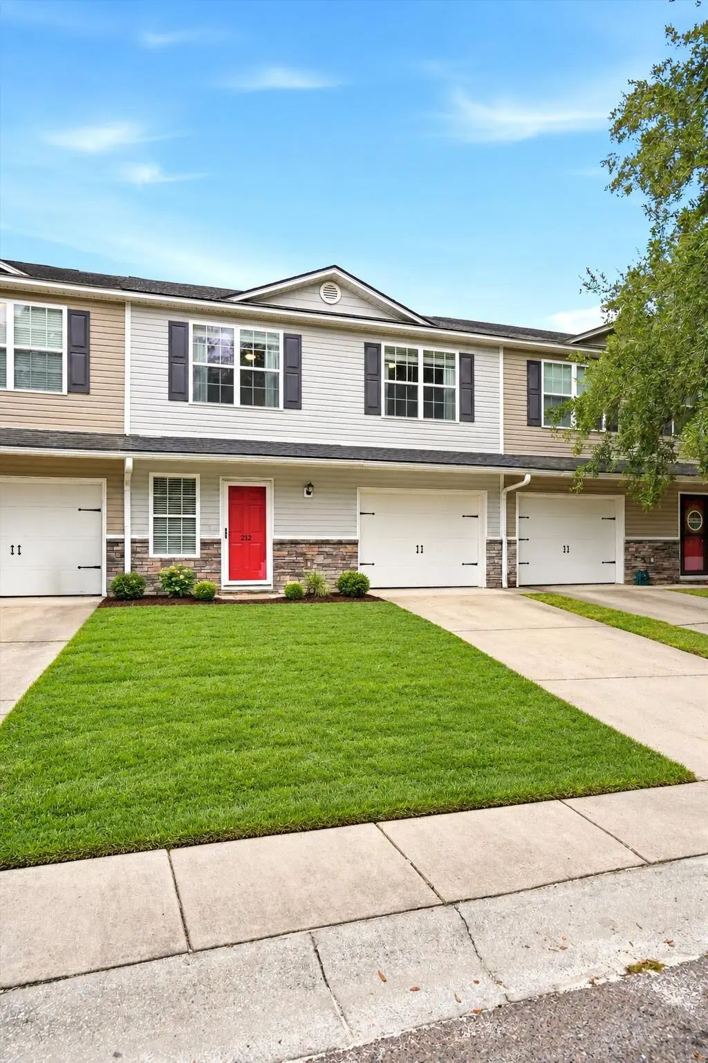 212 Tyner Trail, Summerville