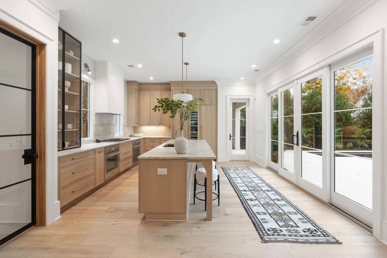 33 Duany Road, Mount Pleasant, SC, 29464