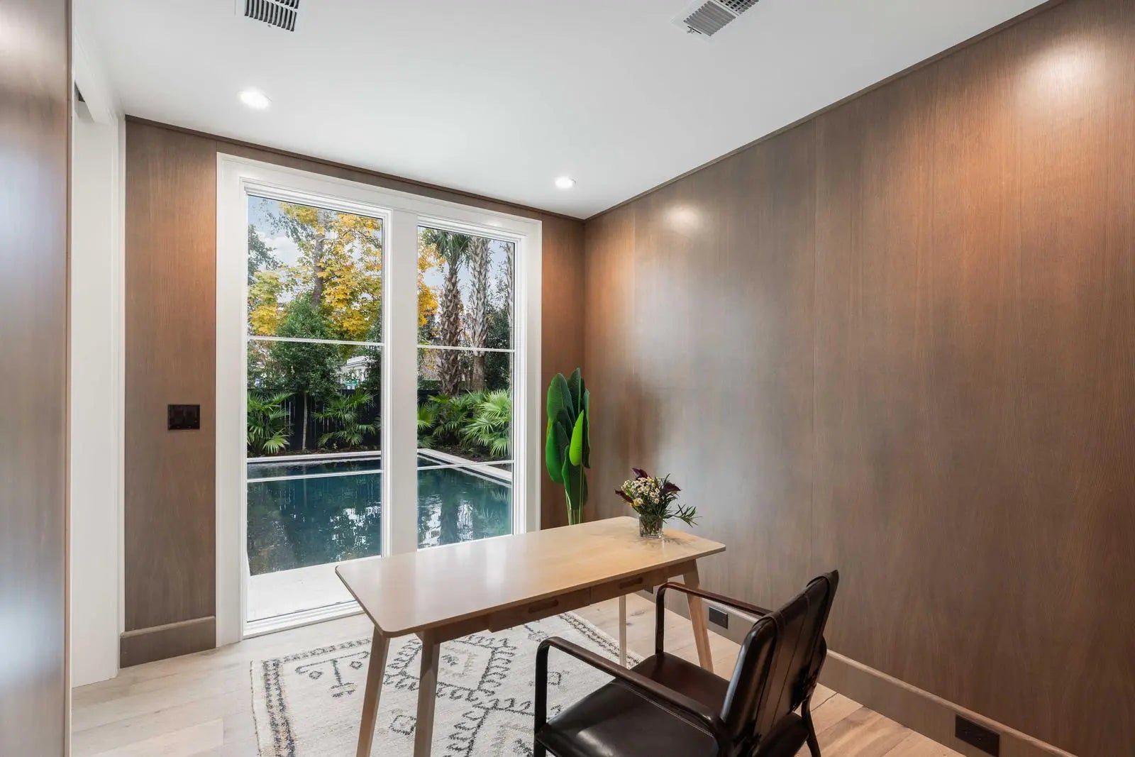 33 Duany Road, Mount Pleasant, SC, 29464