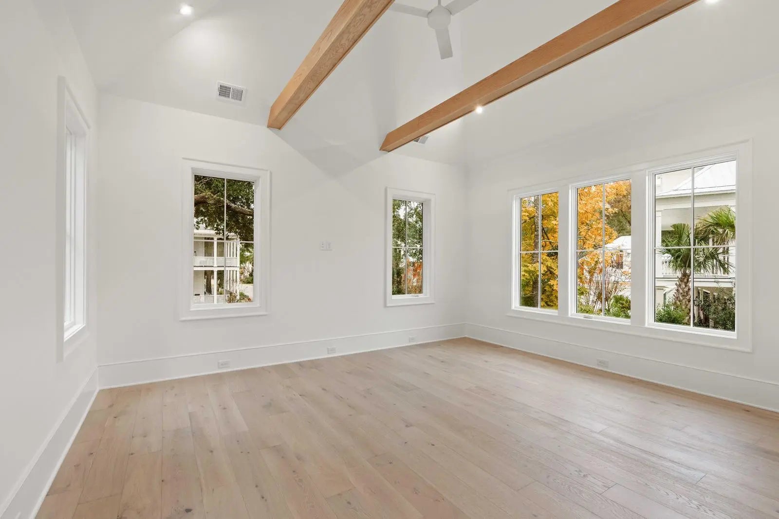 33 Duany Road, Mount Pleasant, SC, 29464