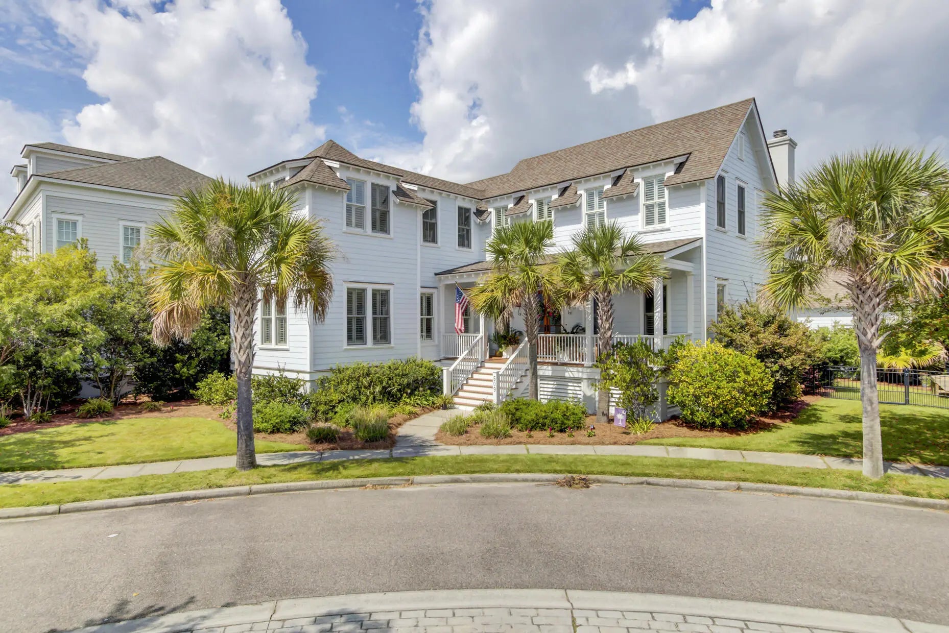 Photo of Listing #25011275