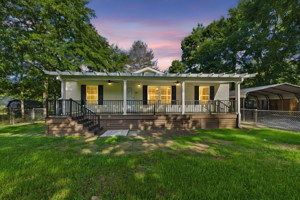 632 Levee Drive, Moncks Corner