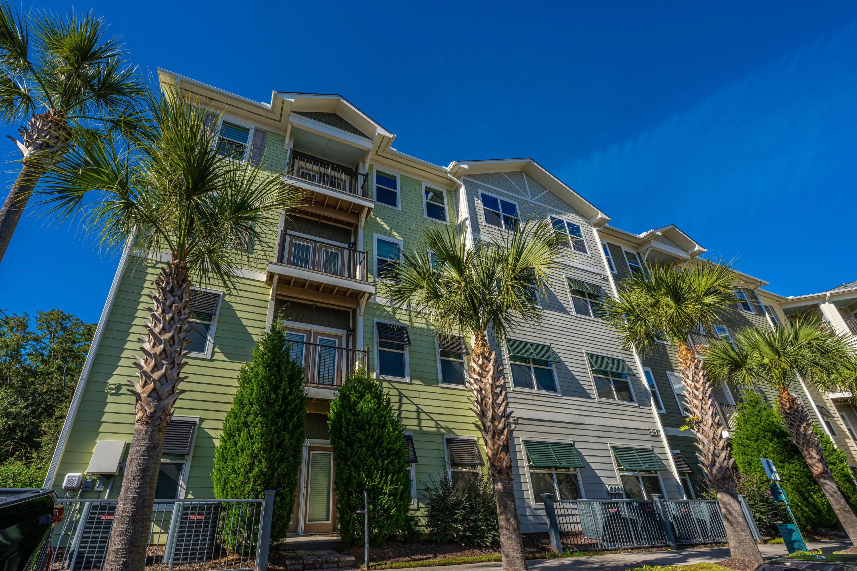 Photo of Listing #25029947