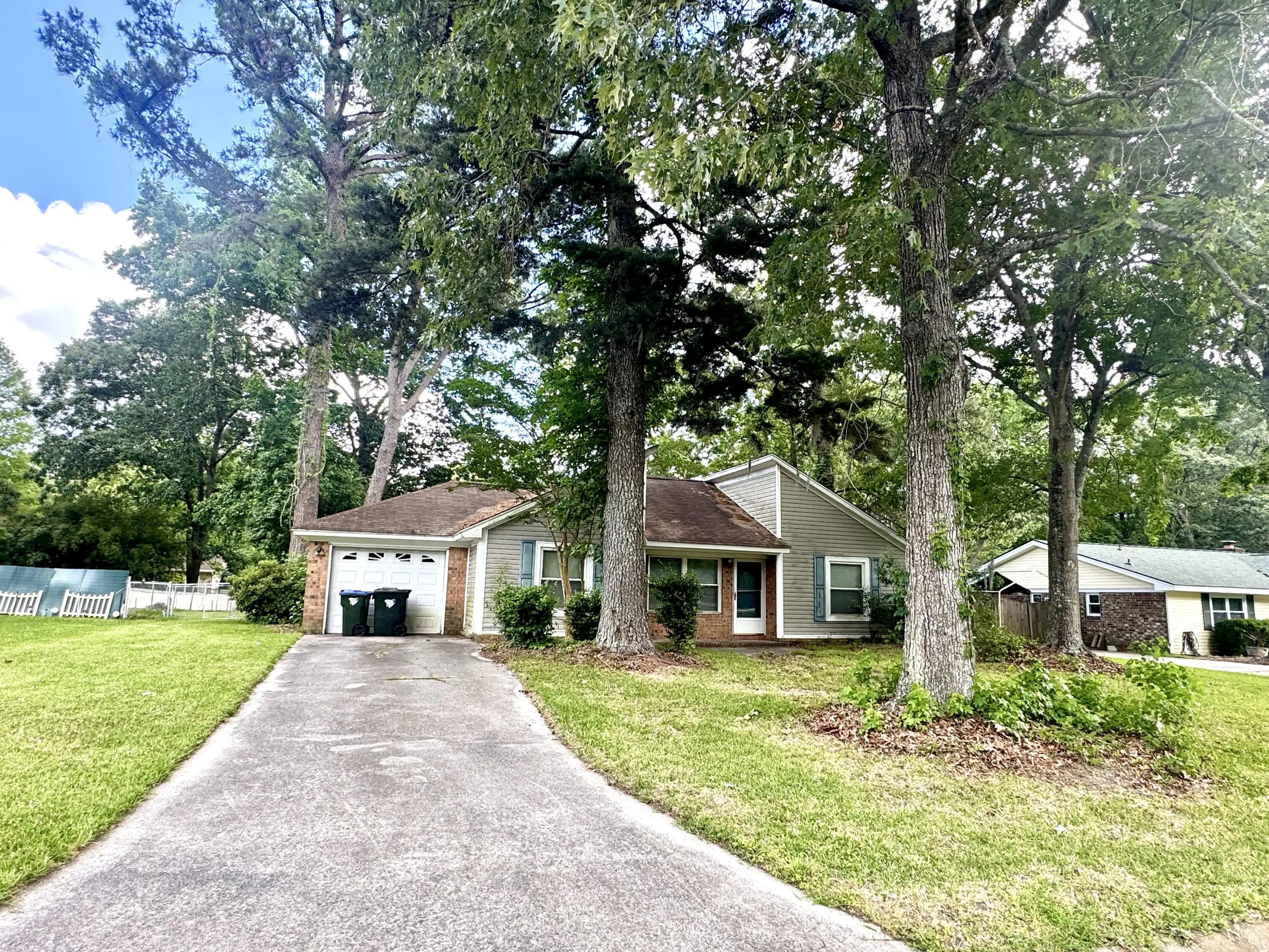 Photo of Listing #25012360