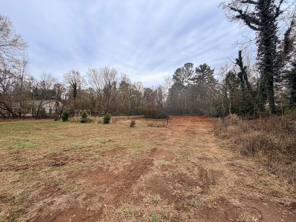 2723b Poinsett Highway, Greenville