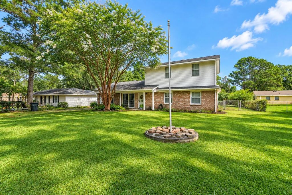 136 Blossom Street, Goose Creek