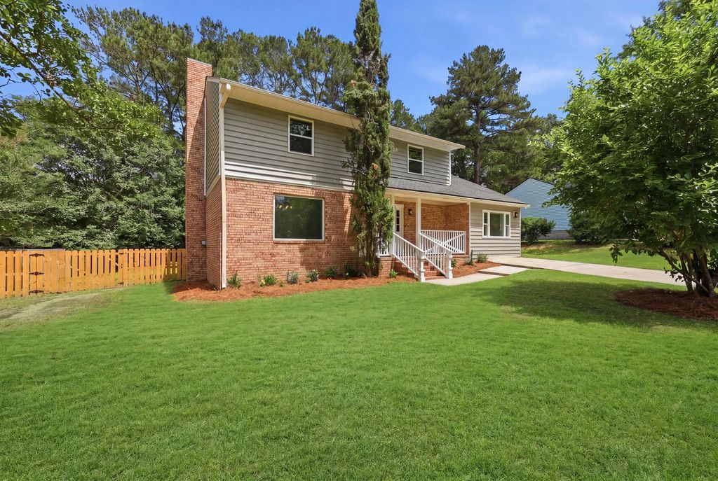 222 Basswood Avenue, Summerville