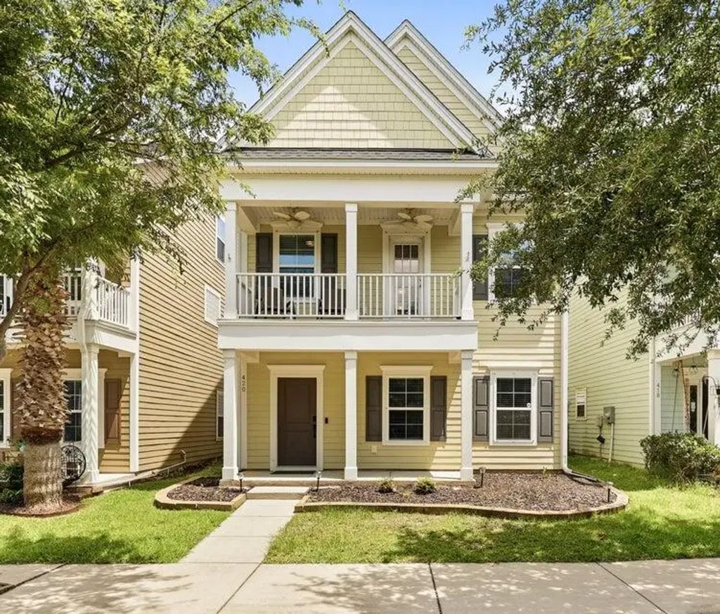 420 Verbena Avenue, Summerville