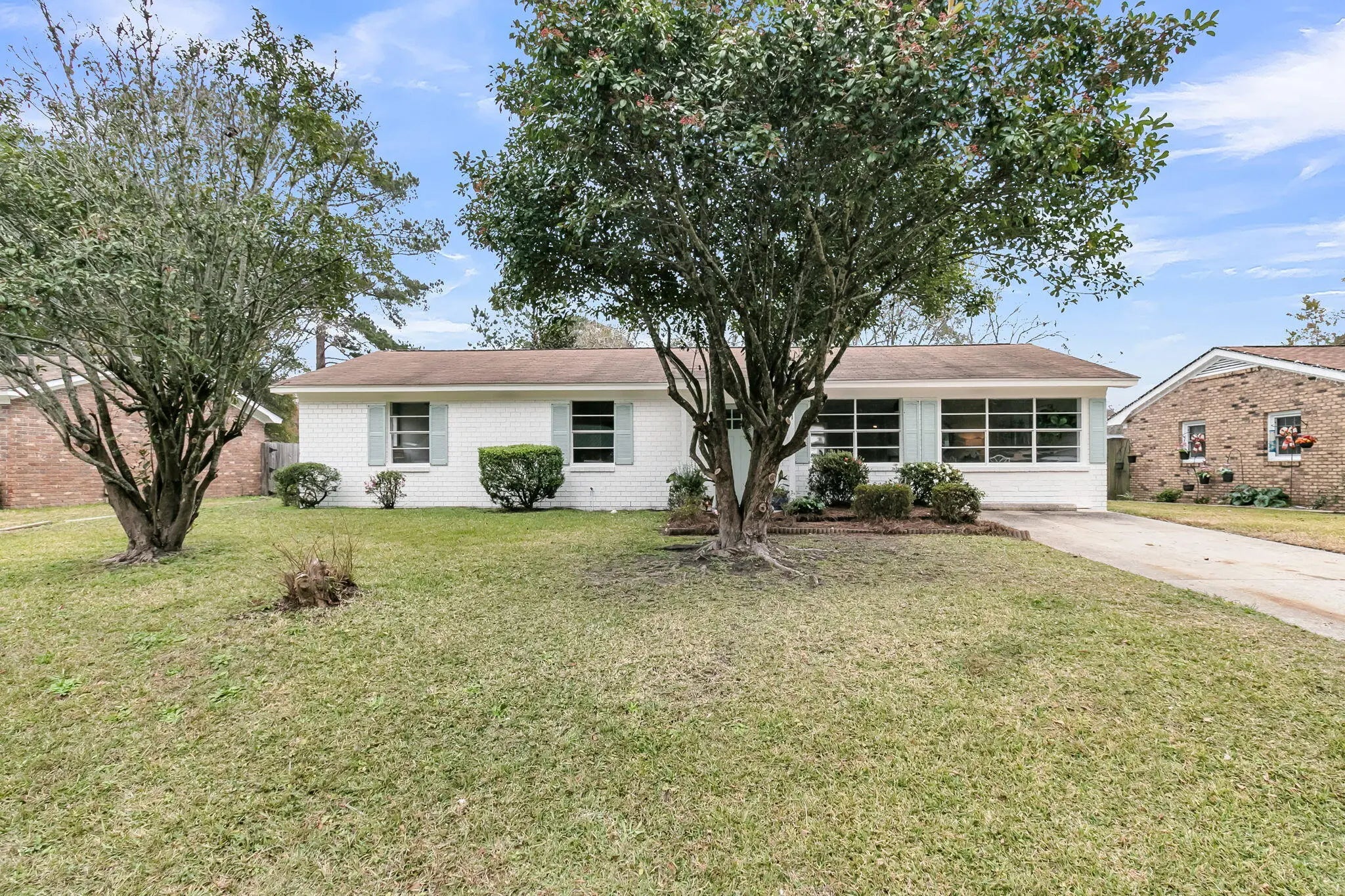 Photo of Listing #25032003