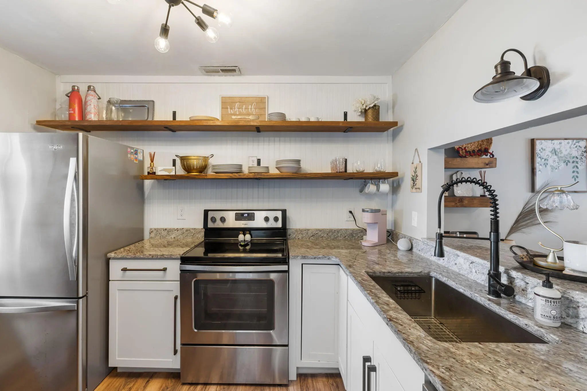 Photo of Listing #25028361