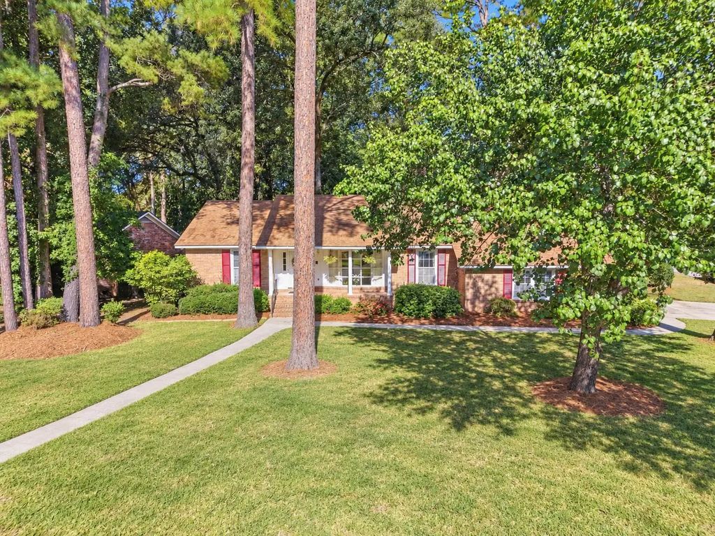 400 Stratford Drive, Summerville
