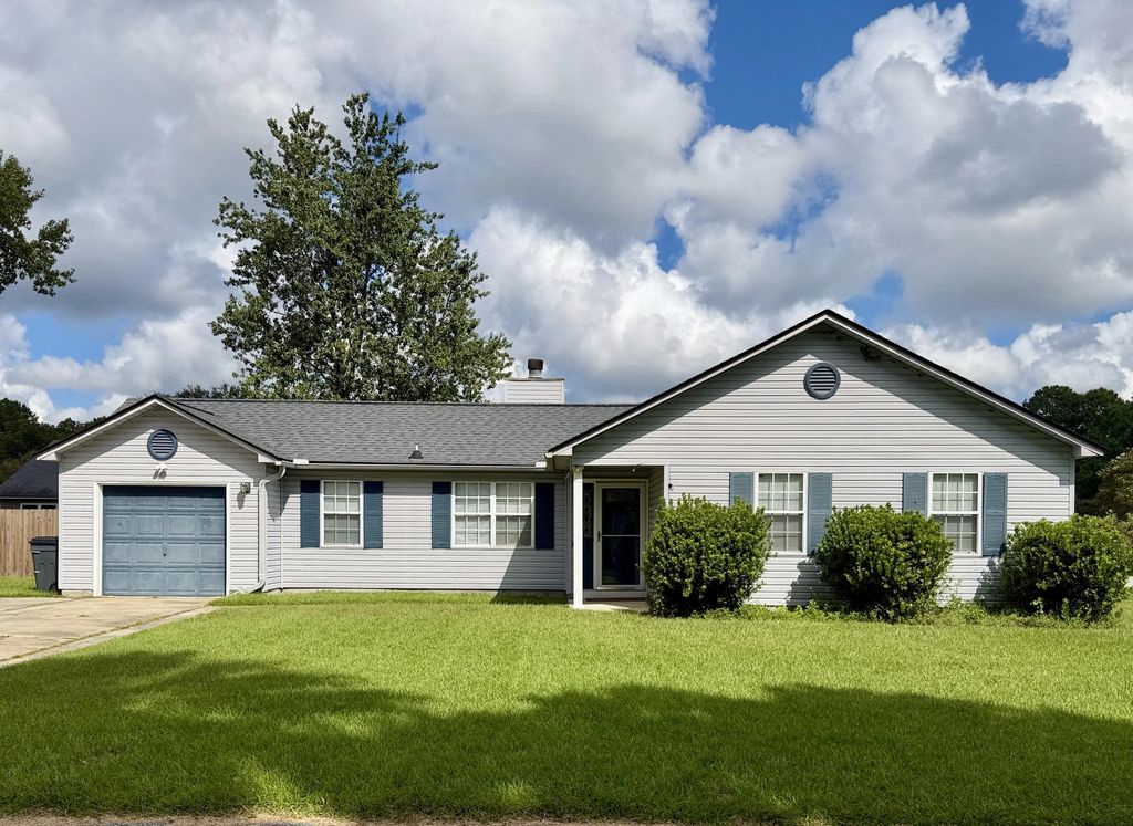 8573 S Waccamaw Court, North Charleston