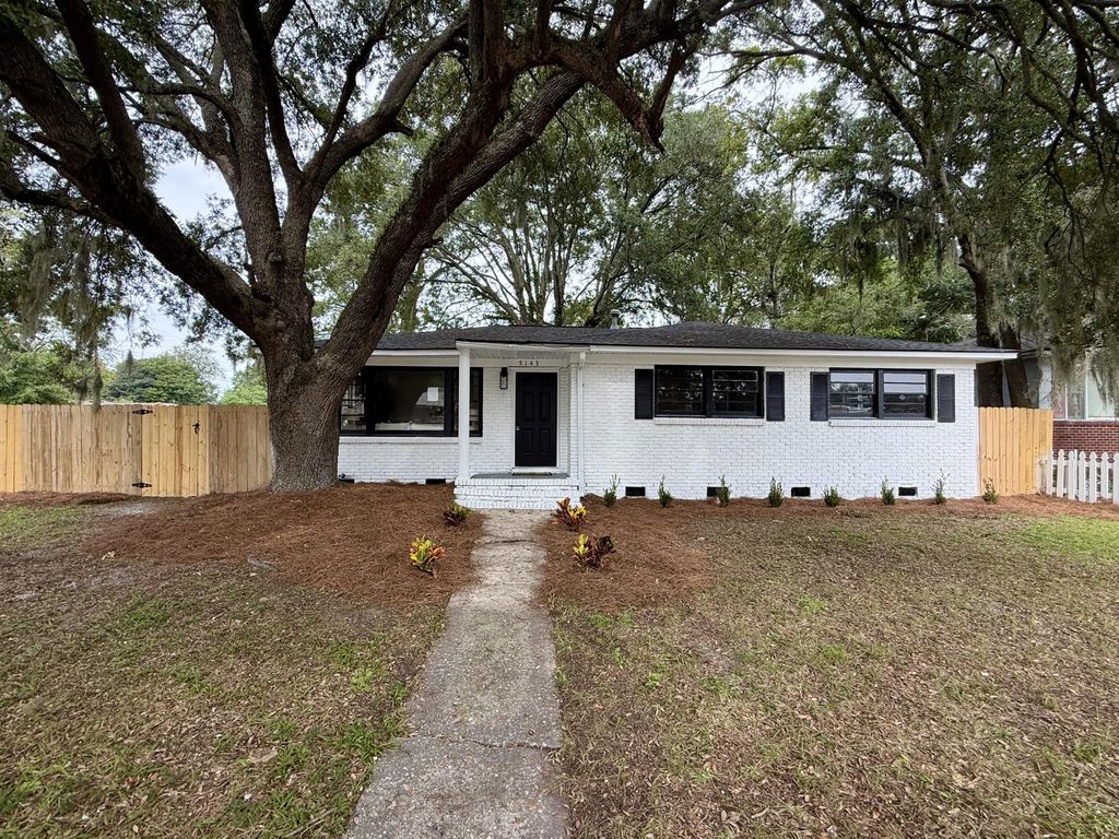 5134 Dorchester Road, North Charleston