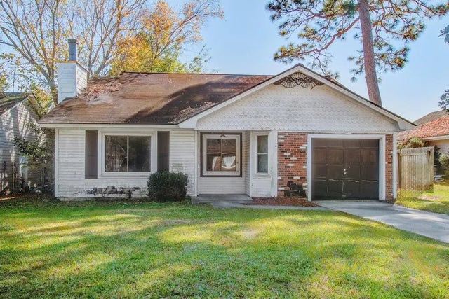 Photo of 114 Tennyson Way, Summerville SC