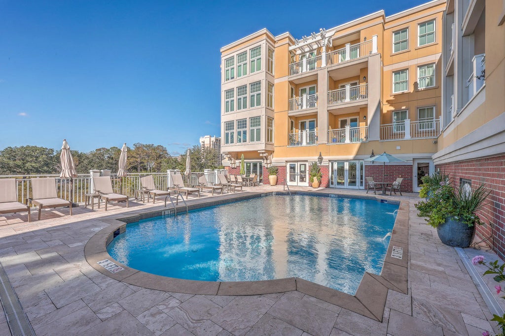 5016 Old Bridgeview Drive 5016, Charleston