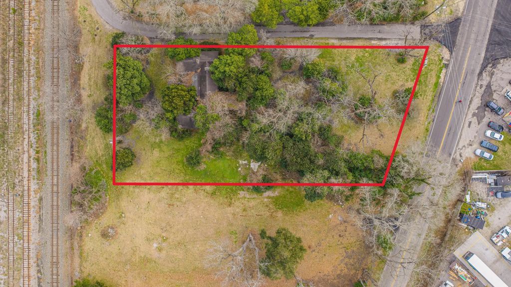 1001 W Richardson Avenue, Summerville