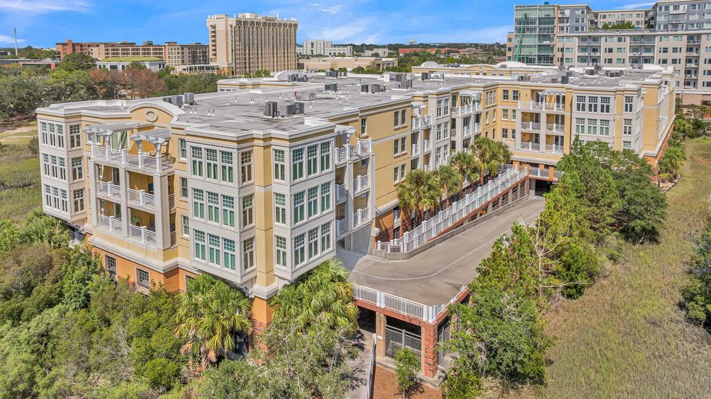 4001 Old Bridgeview Lane 4001, Charleston