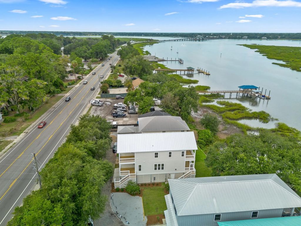 108 Factory Creek Court, Beaufort