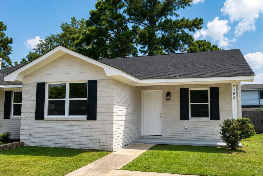 7753 Corley Drive, North Charleston