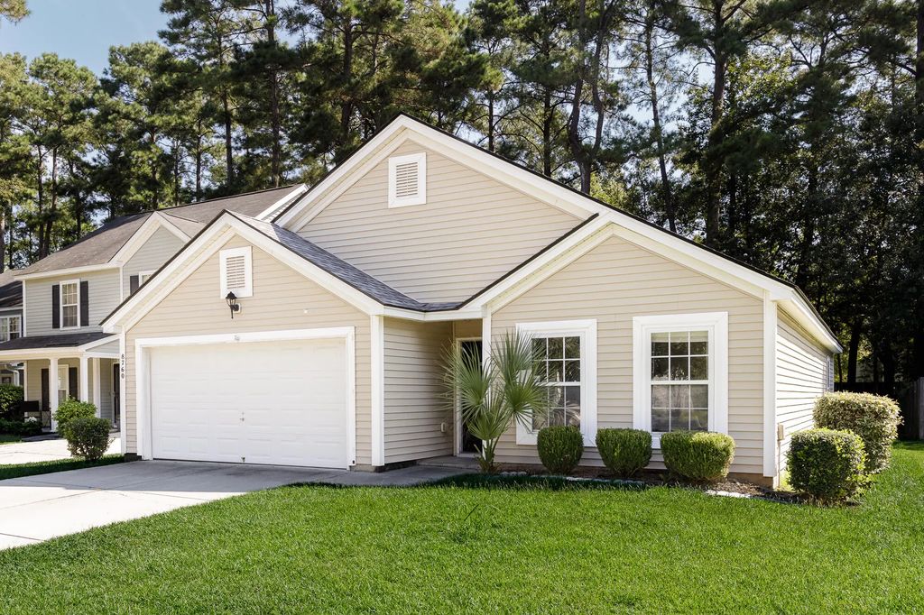 8760 Red Oak Drive, North Charleston