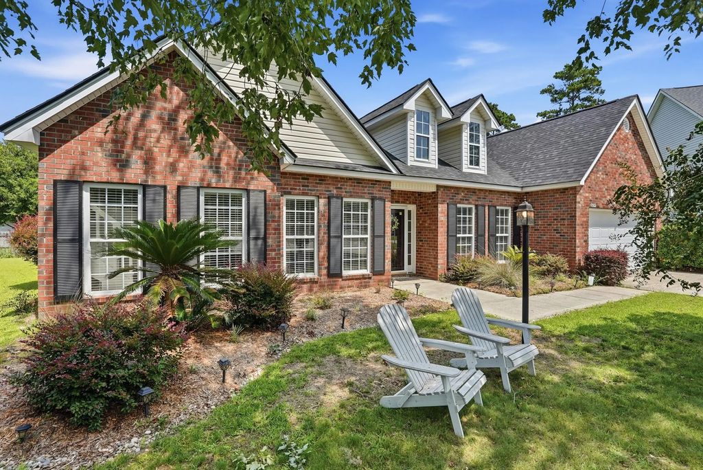 4905 Hillsborough Place, Summerville