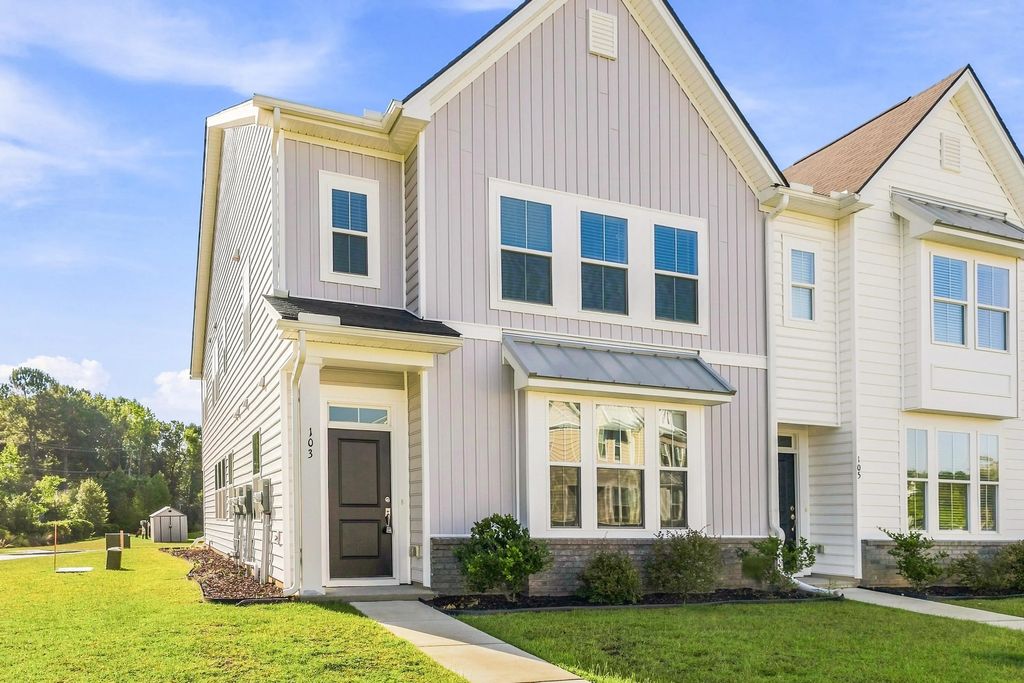 103 Pine Gate Drive, Summerville
