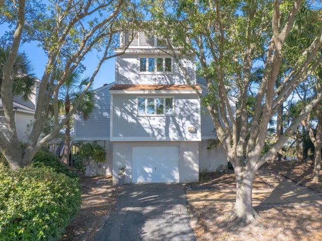 Photo of 29 Marsh Island Lane, Isle of Palms SC