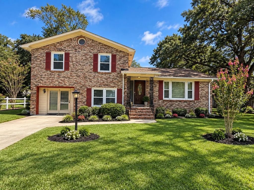 5306 Barwick Road, North Charleston