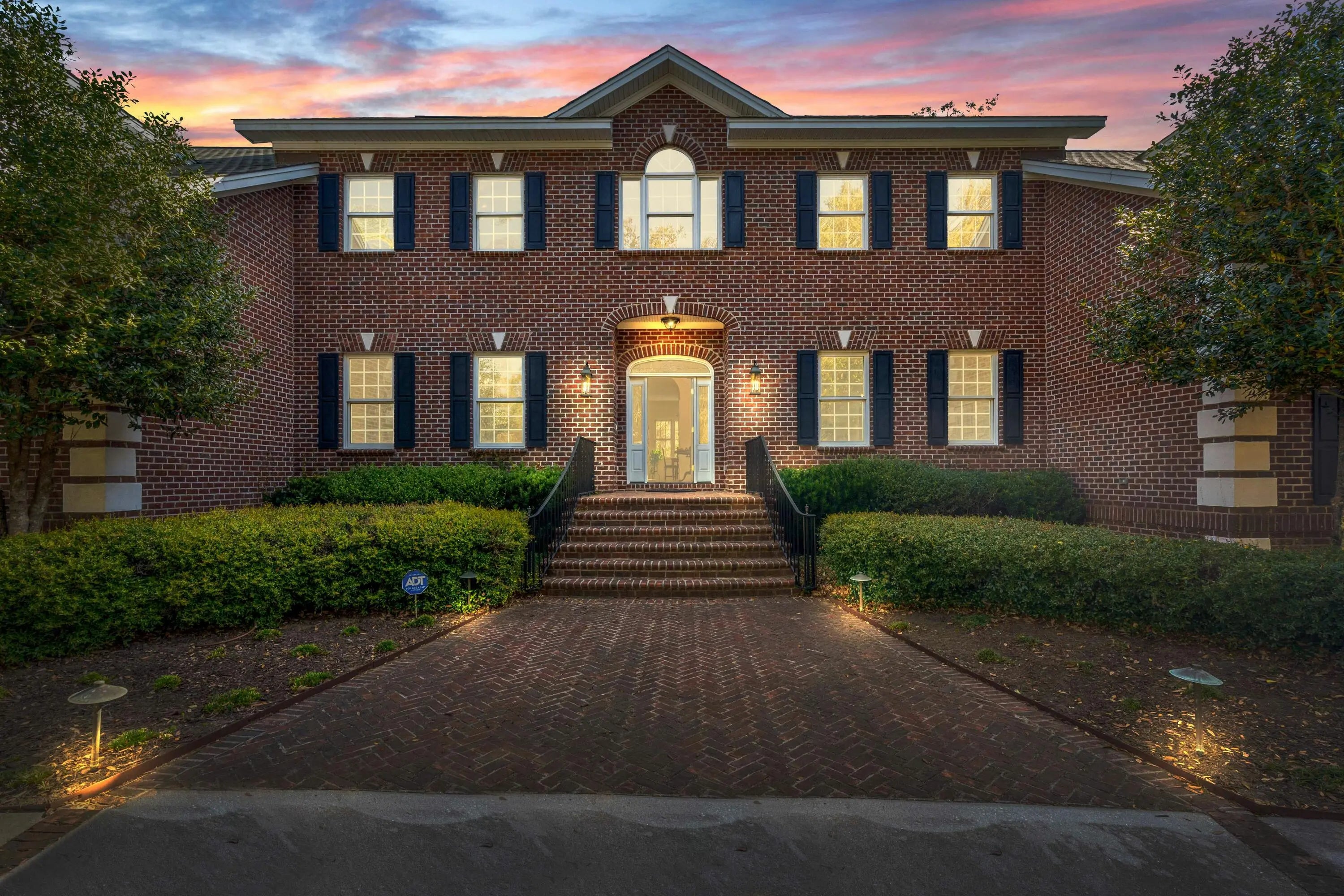 Photo of Listing #25009384