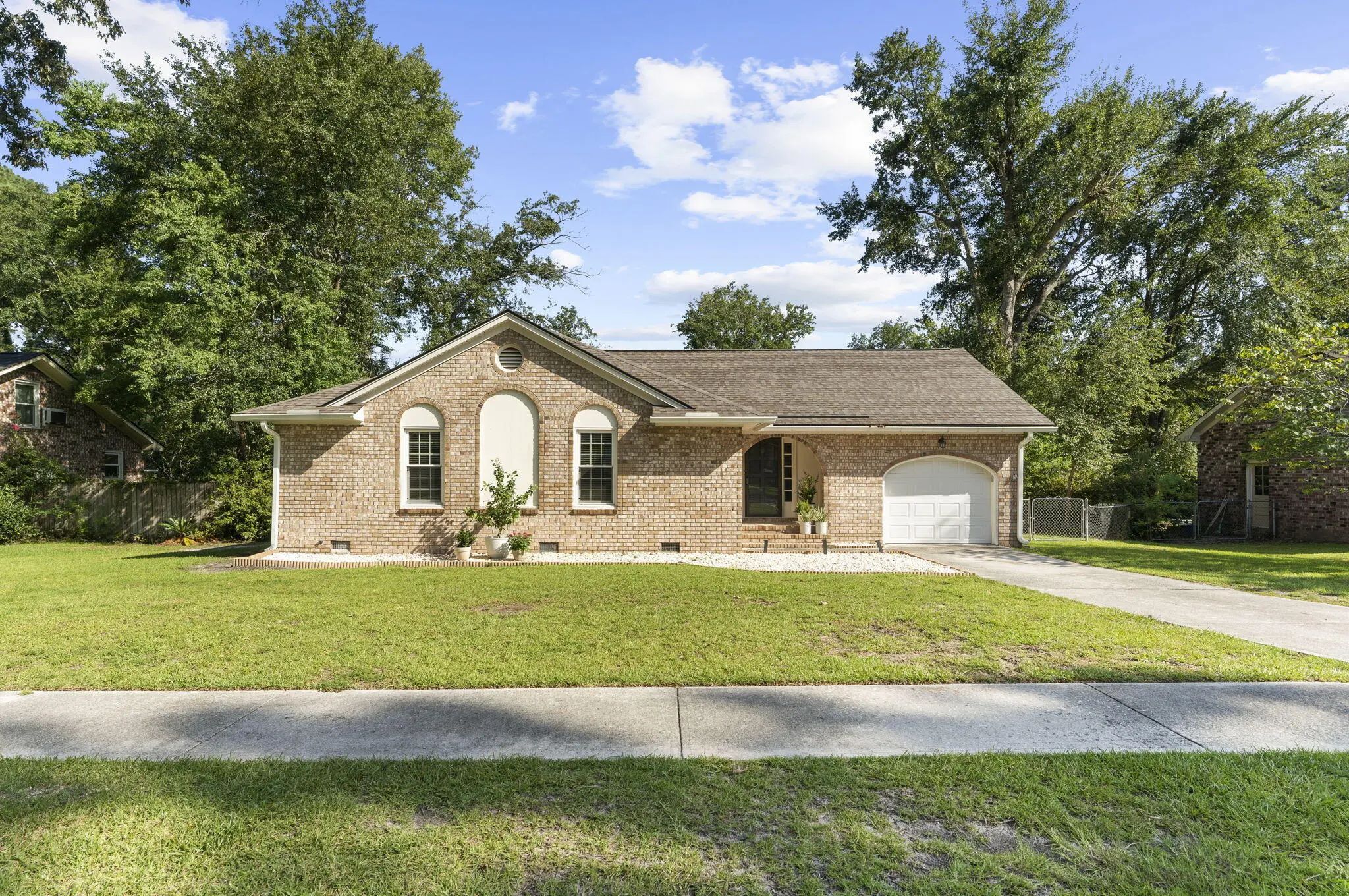 Photo of Listing #26023600