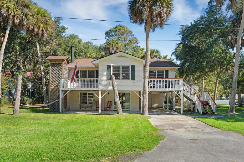 607 Portia Street, Edisto Island