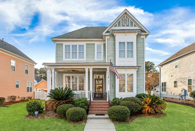 Photo of 302 Hydrangea Street, Summerville SC