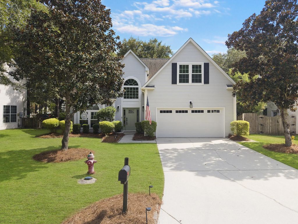 2085 Country Manor Drive, Mount Pleasant