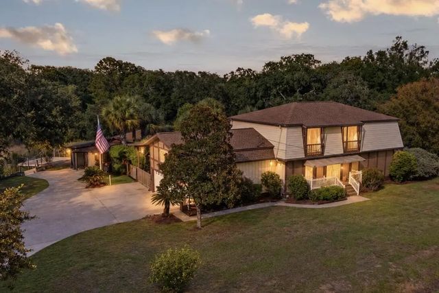 Photo of 814 Stonefield Avenue, Charleston SC