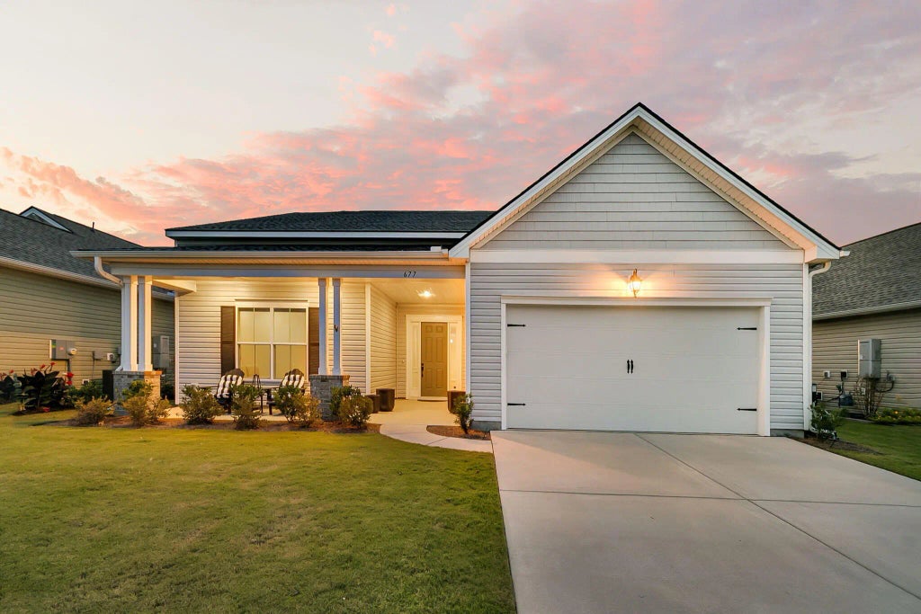 677 Marsh Cove Circle, Summerville