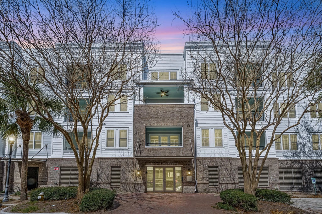 200 River Landing Drive 307 F, Charleston