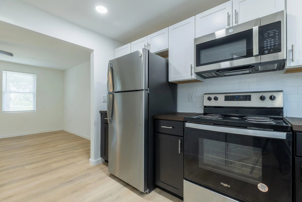 2023 Clements Avenue, North Charleston