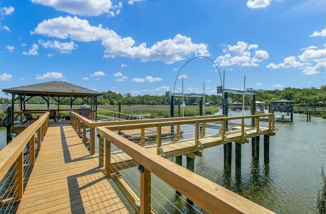 Photo of 8704 Middleton Point Lane, Edisto Island SC