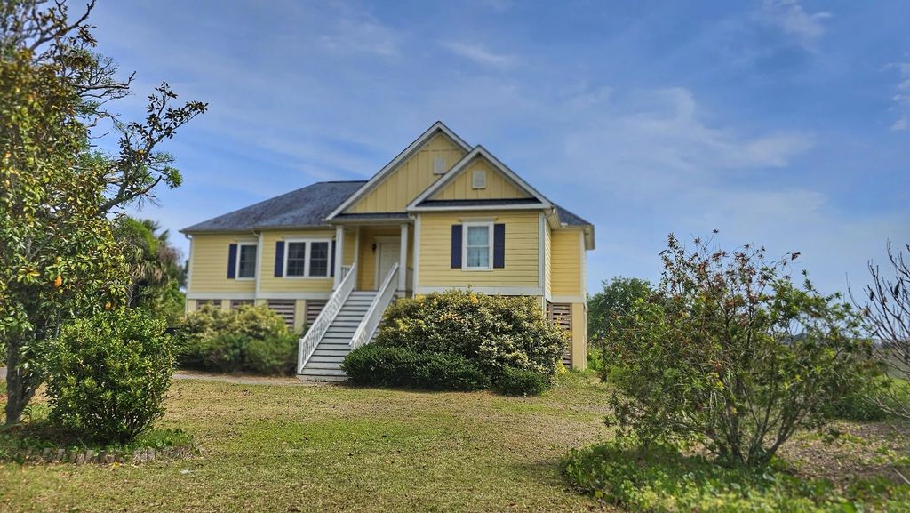 255 Little Oak Drive, Folly Beach