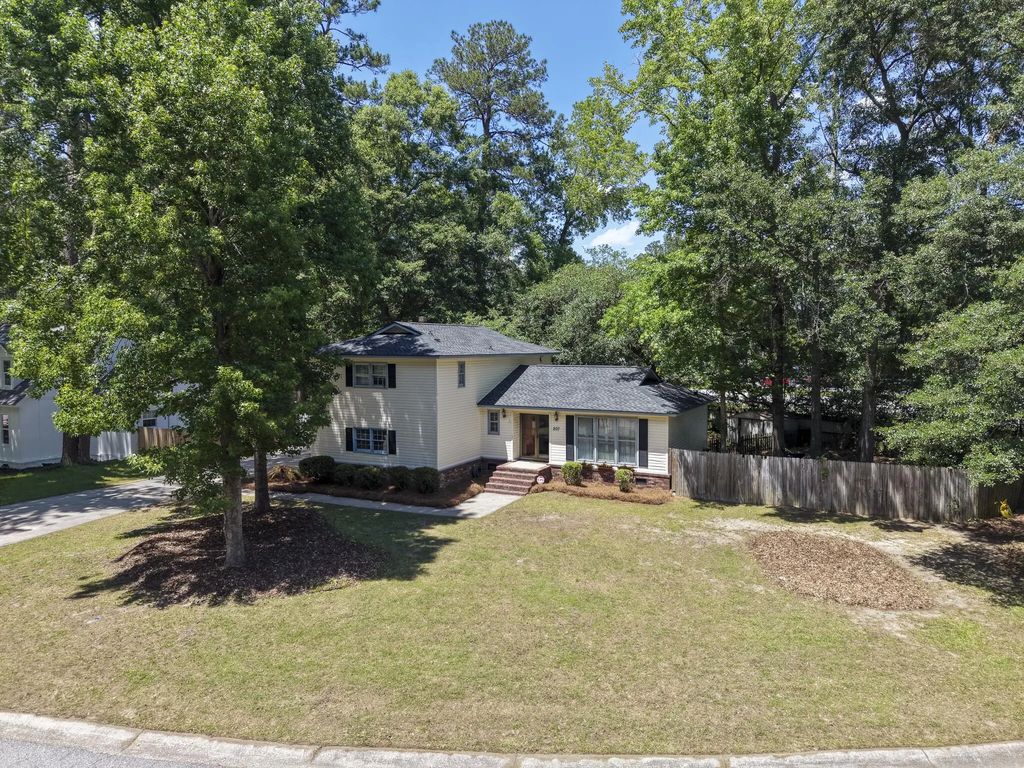 207 Foxcroft Lane, Summerville