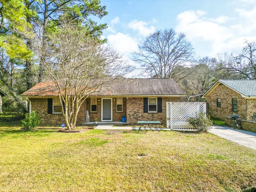 Photo of Listing #26000761
