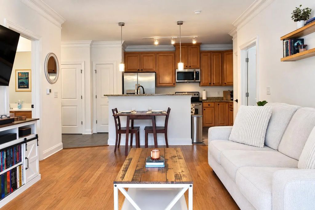 2000 Belle Isle Avenue Unit 101, Mount Pleasant