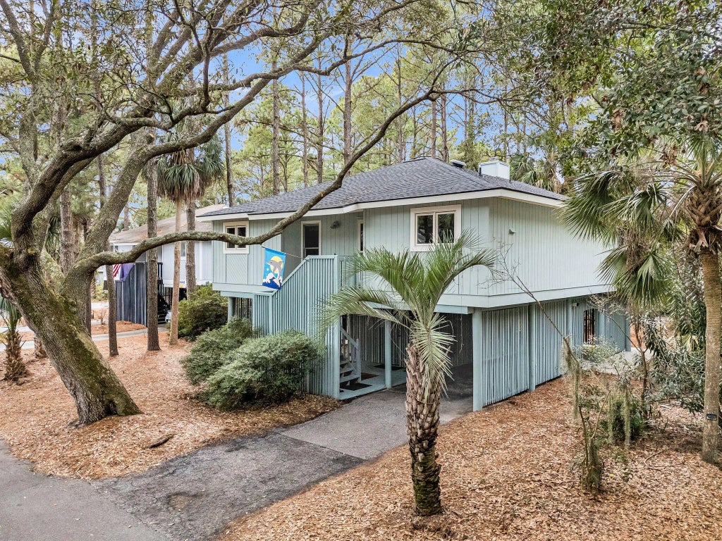 38 Twin Oaks Lane, Isle of Palms