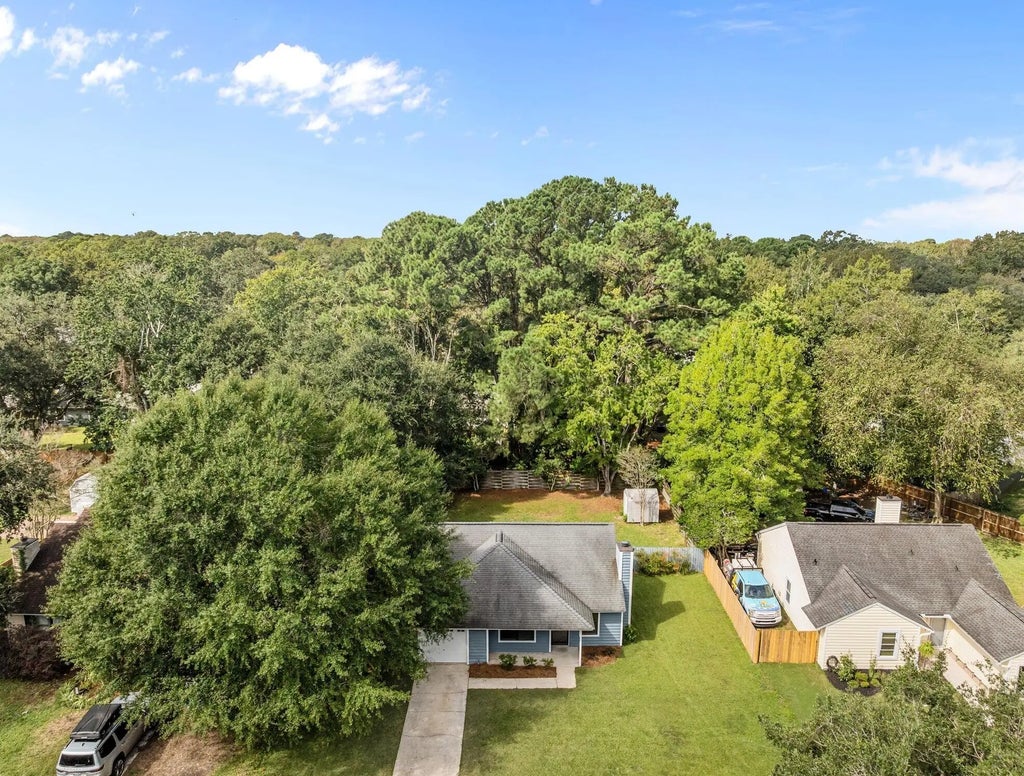 1137 Rivercrest Drive, Charleston