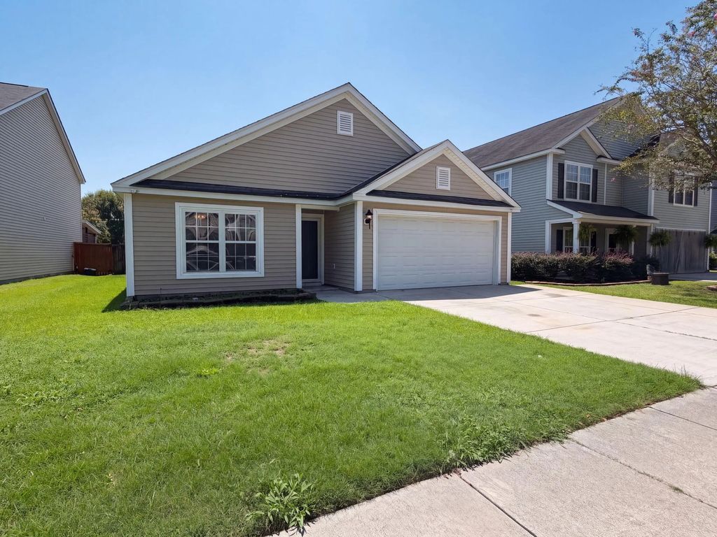 211 Emerald Isle Drive, Moncks Corner