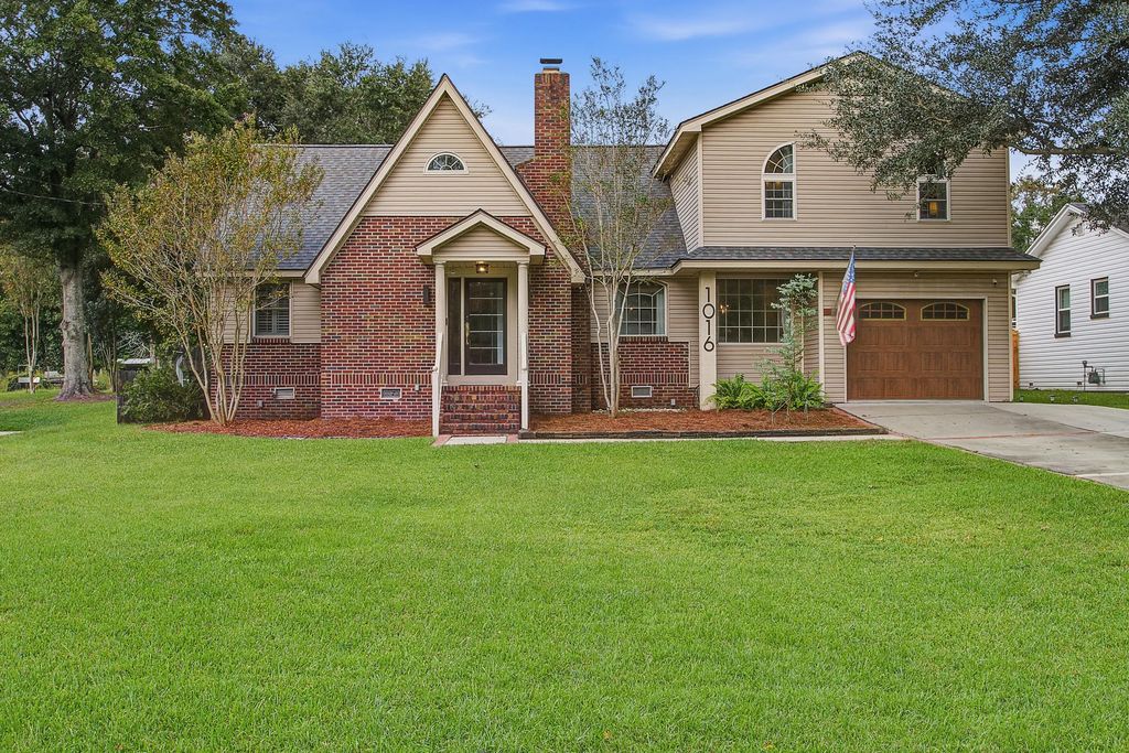 1016 Holcombe Road, Hanahan