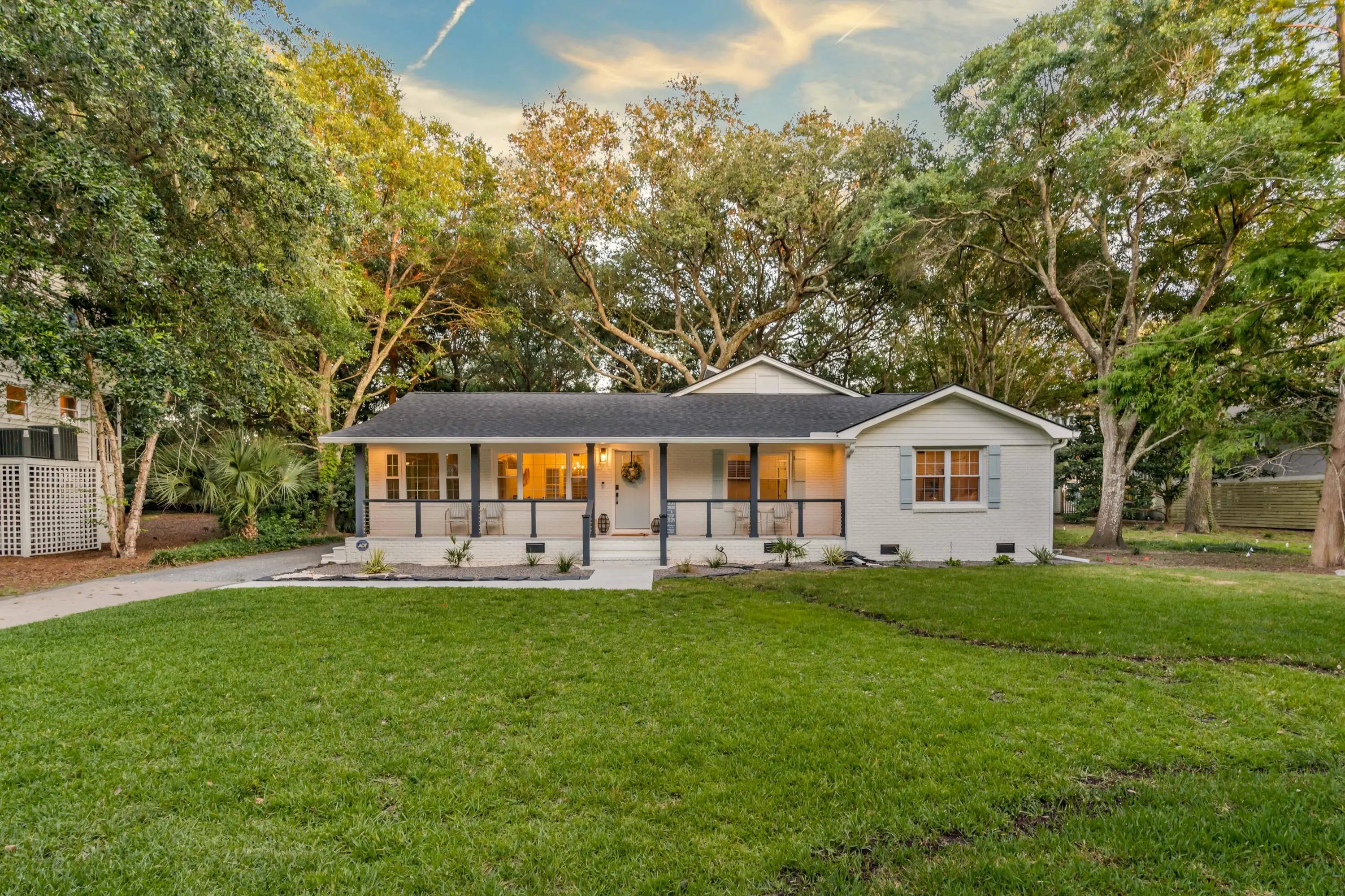 Photo of Listing #26001630